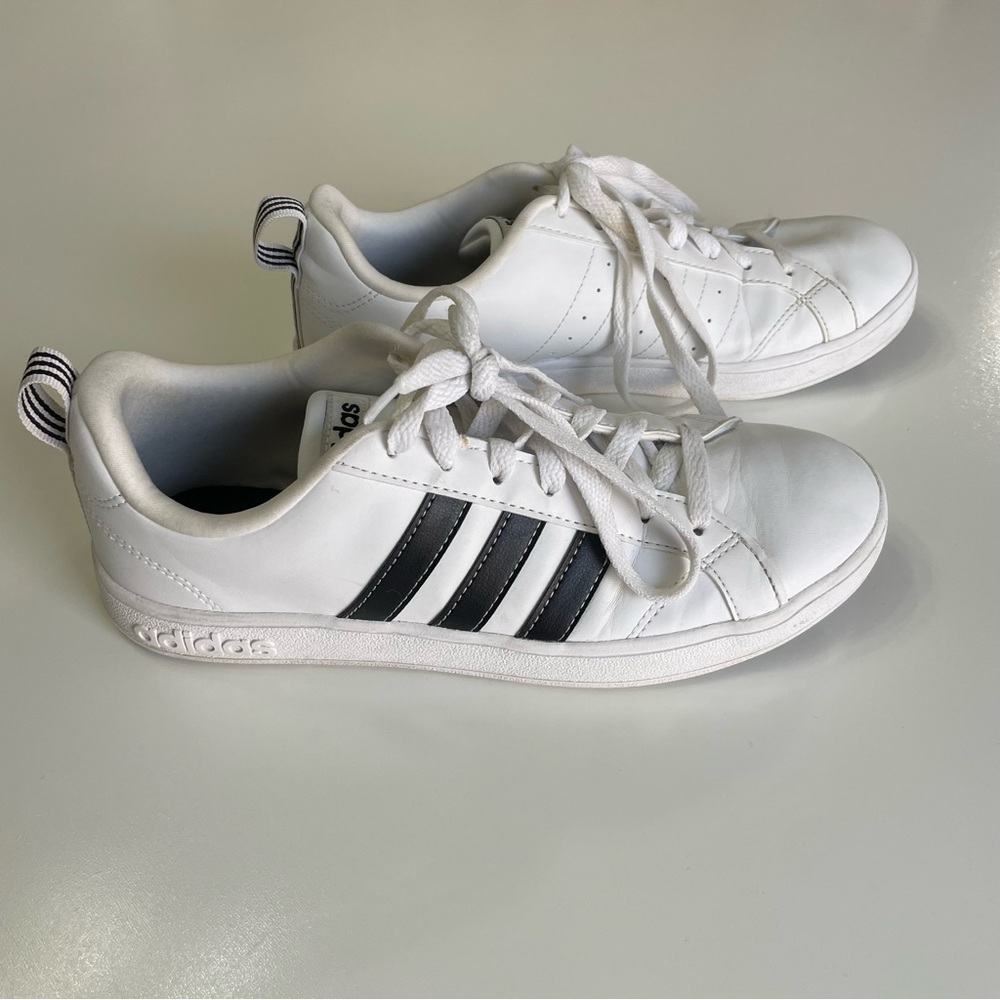 Adidas Low Top Court Shoes Black White Mens 7.5 Preppy Indie Skater Blokecore